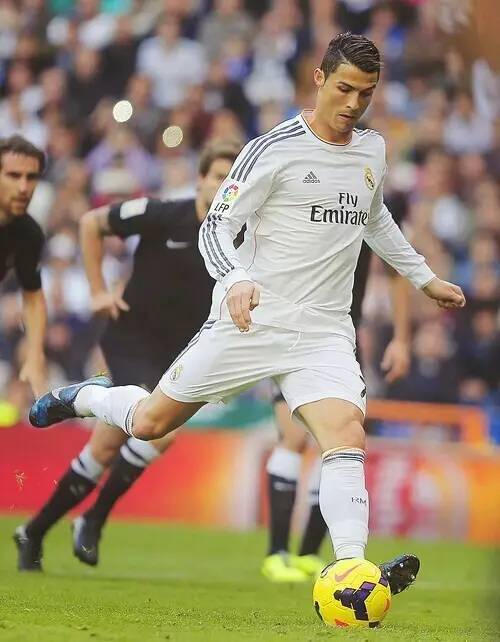 3-2逆转！格拉利什两助攻证明实力，从曼城到埃弗顿他终于找回自我