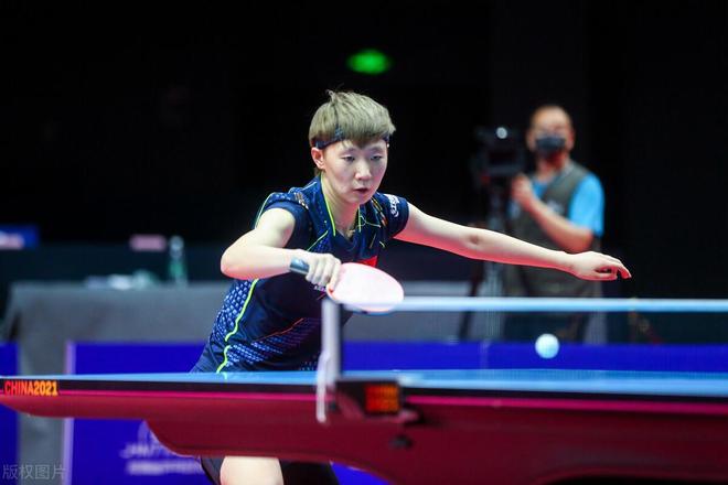 2-0+2连胜！郑钦文杀入16强提75万奖金 时隔6年.