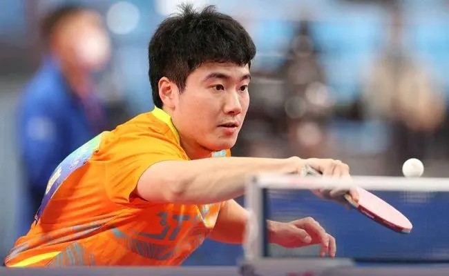 ＂胡明轩战北控14分回顾：首节拉胯一度被杜锋骂 关键时刻遭血帽